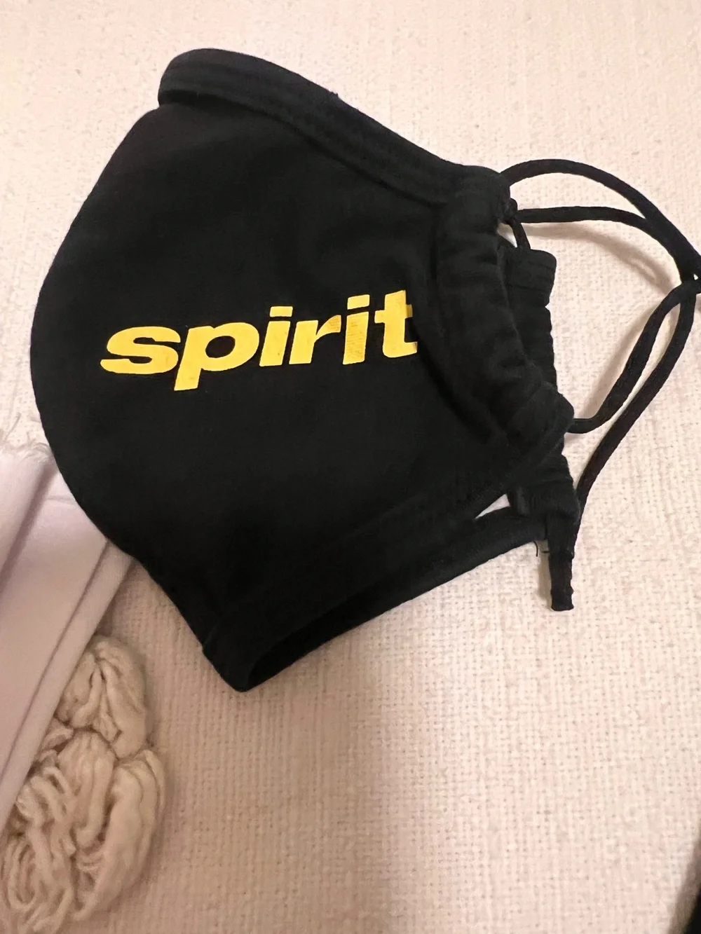 SOLD!!Spirit Airlines flight attendant crew issued uniform pieces plus more - Picture 4 of 9